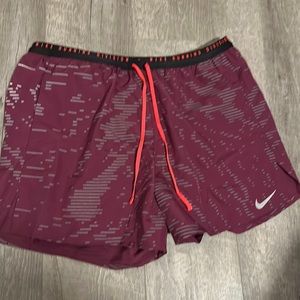 Nike Dri-Fit Run Division Flex Stride XL shorts